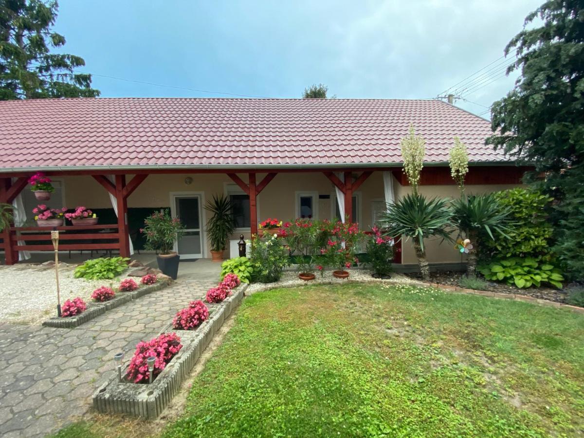 Do-Ti Apartmanhaz Balatonlelle Εξωτερικό φωτογραφία