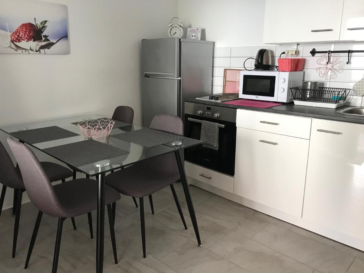 Do-Ti Apartmanhaz Balatonlelle Εξωτερικό φωτογραφία