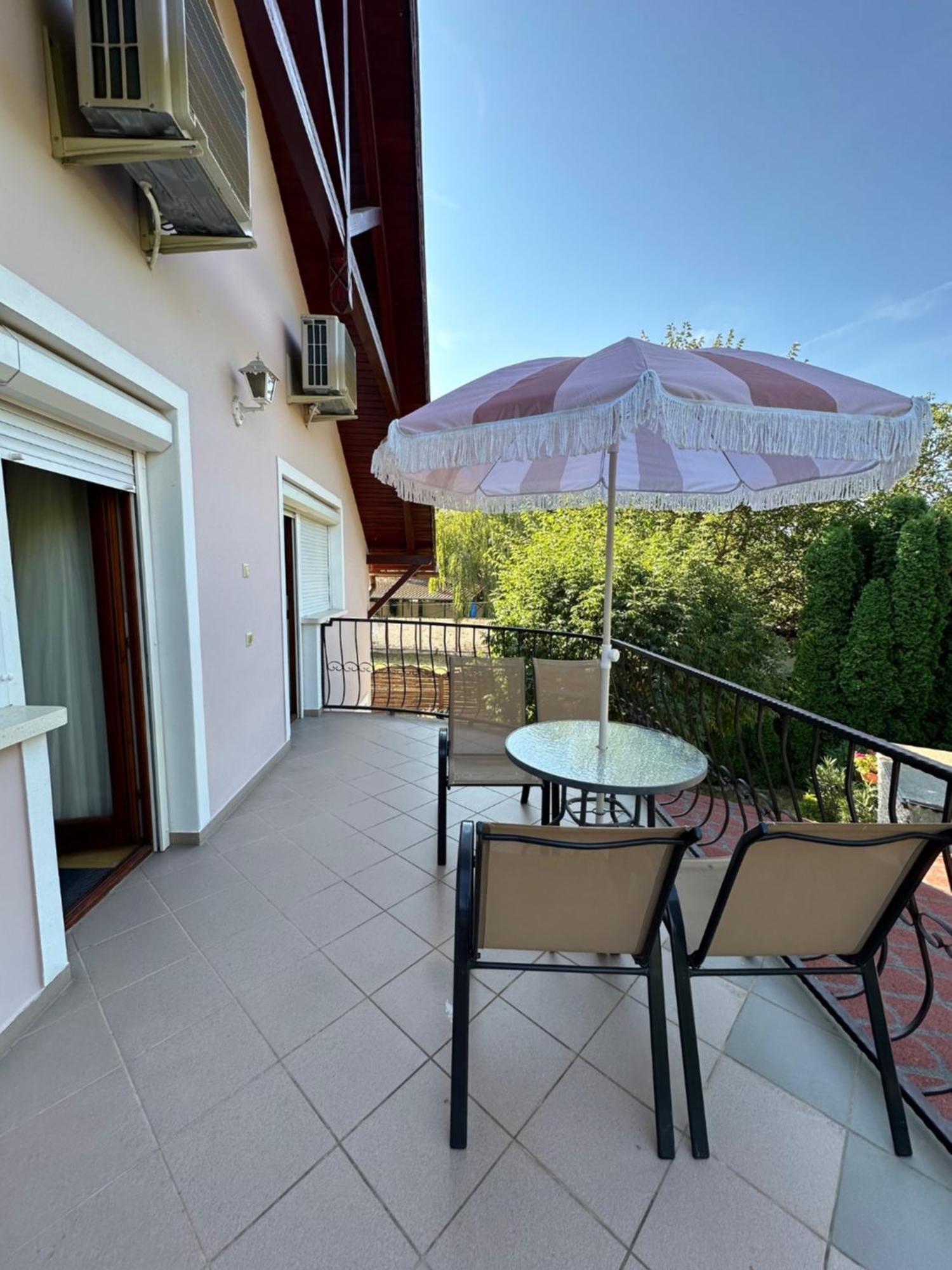 Do-Ti Apartmanhaz Balatonlelle Εξωτερικό φωτογραφία