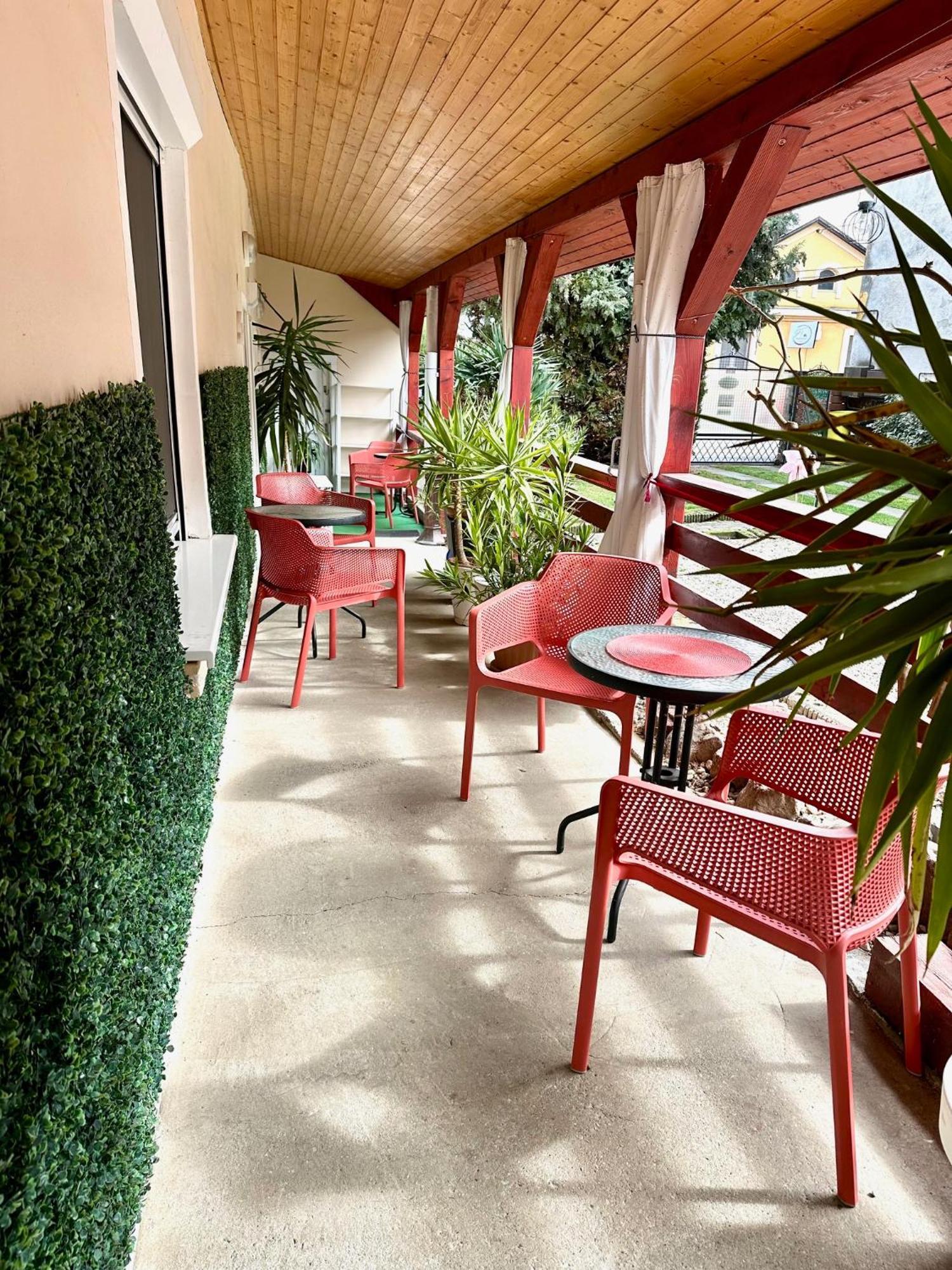 Do-Ti Apartmanhaz Balatonlelle Εξωτερικό φωτογραφία