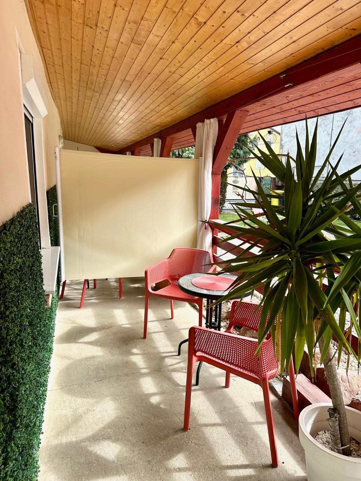 Do-Ti Apartmanhaz Balatonlelle Εξωτερικό φωτογραφία