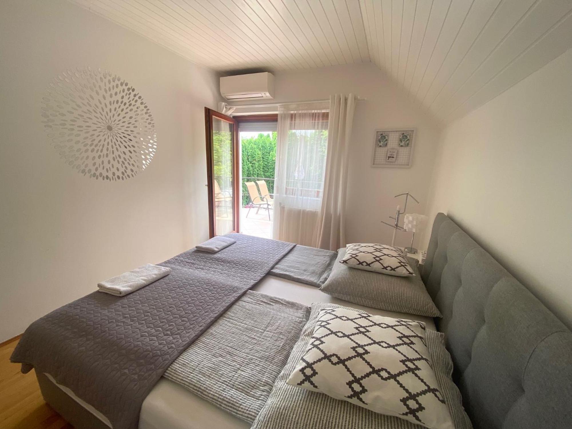Do-Ti Apartmanhaz Balatonlelle Εξωτερικό φωτογραφία